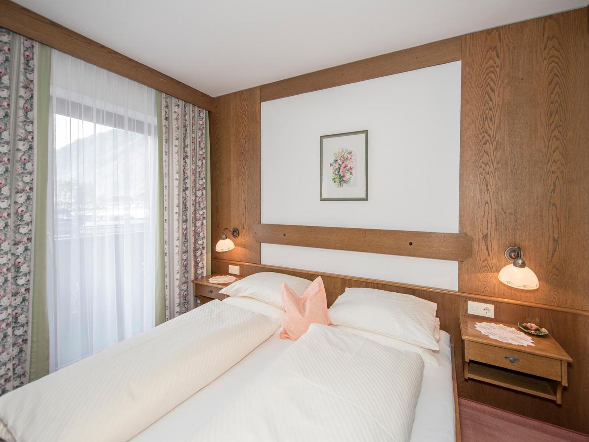 Pension Und Appartement Weinschreiber Rauris Rom bilde